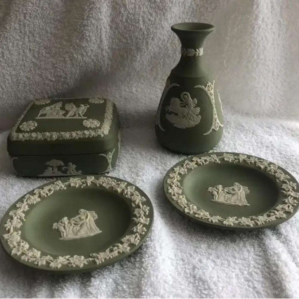 Vintage Wedgwood Jasperware